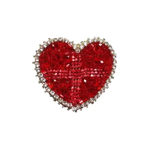 گل سینه زنانه مدل قلب کد 5033