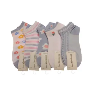 جوراب دخترانه مدل فانتزی کد 01012 بسته 5 عددی