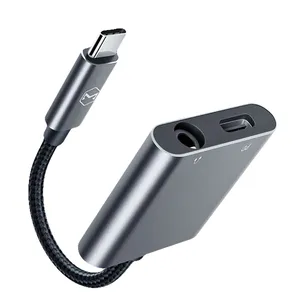 Mac Dodo USB-C to USC C/AUX converter model CA_754