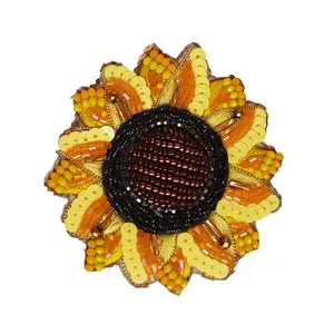 سنجاق مو زنانه مدل جواهردوزی گل آفتابگردان کد GOL910