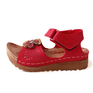صندل دخترانه مدل باران طبی رنگ قرمز