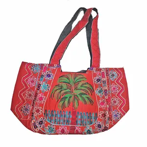 کیف دوشی دست دوز زنانه مدل  سوزندوزی