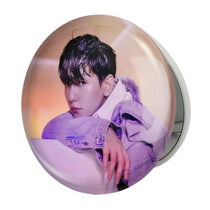 آینه جیبی خندالو طرح بکهیون گروه اکسو EXO مدل تاشو کد 16838 