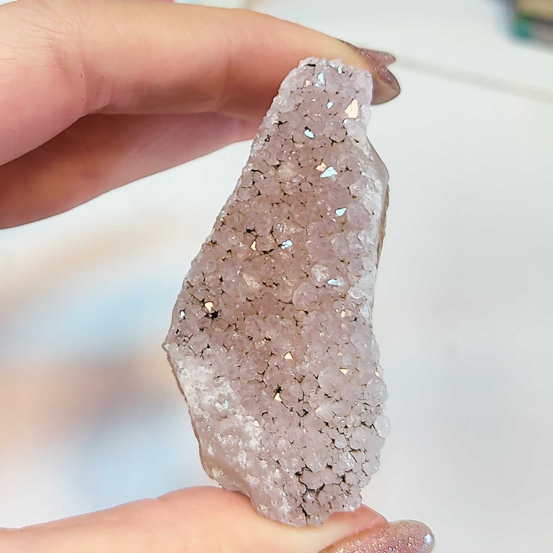 سنگ راف آمیتیست مدل ژئود کد NG2347