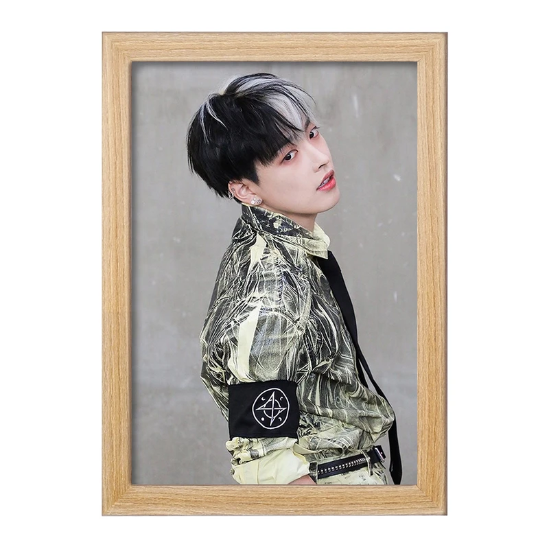 تابلو خندالو مدل هونگ جونگ گروه ایتیز ATEEZ  کد 21237