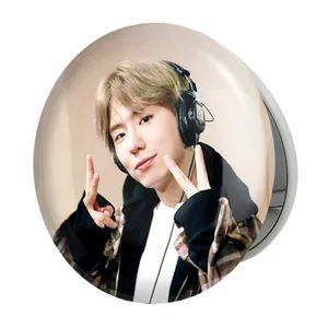 آینه جیبی خندالو طرح کیهیون گروه مانستا اکس MONSTA X مدل تاشو کد 12253 