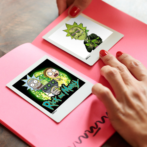 آویز تزیینی عرش مدل فانتزی ریک و مورتی کد Asa272 مجموعه پنچ عددی 