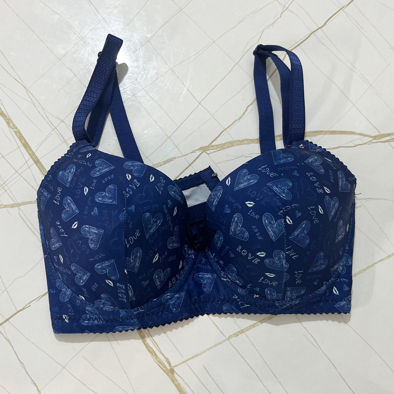 سوتین زنانه مدل قلبی کد AB001