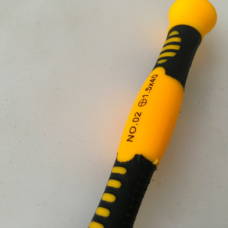 پیچ گوشتی چهارسو یاکسون مدل no02