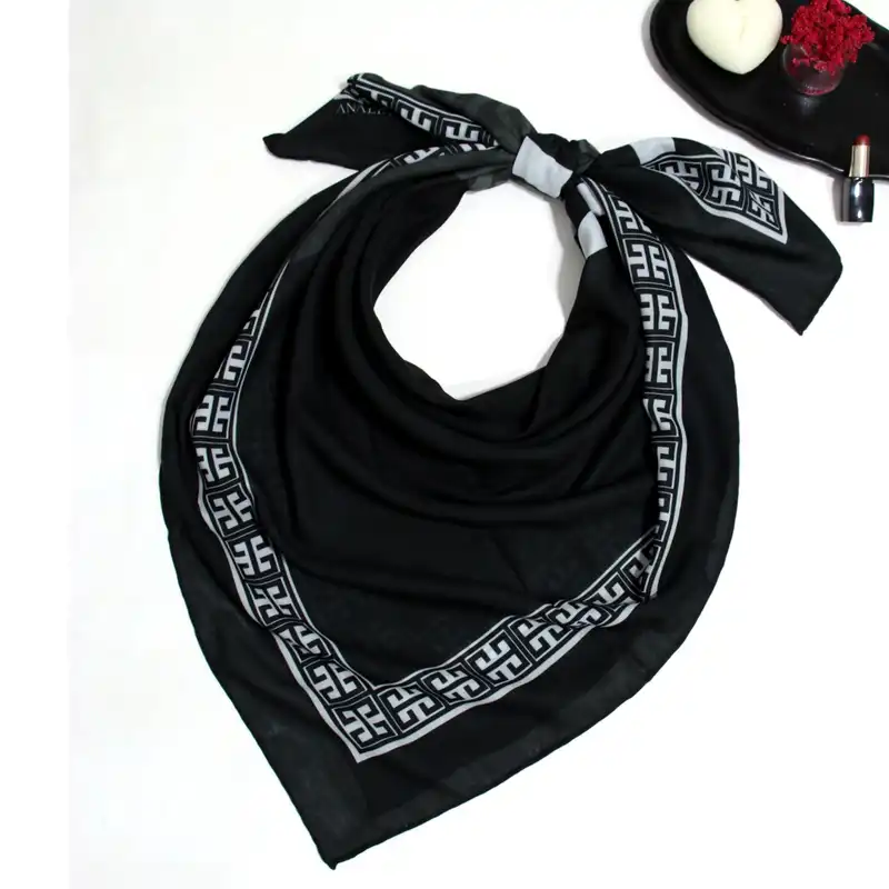 روسری زنانه مدل نخی حاشیه دار دست دوز کد 6080