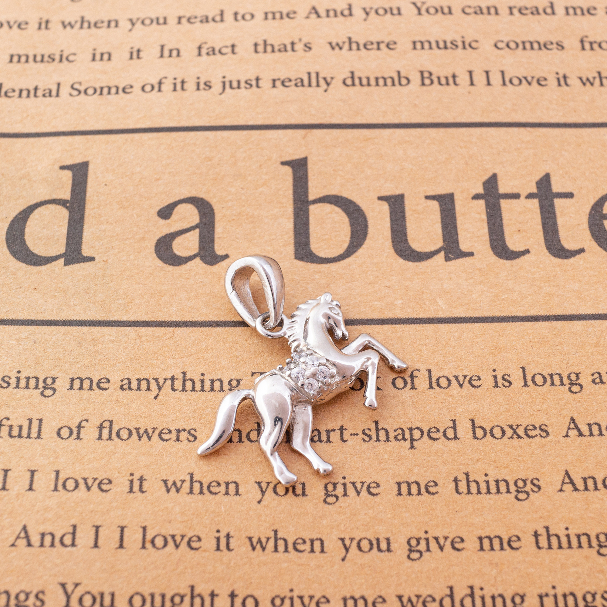 آویز گردنبند نقره زنانه مدل AVN_M066 آویز گردنبند نقره زنانه مدل AVN_M066