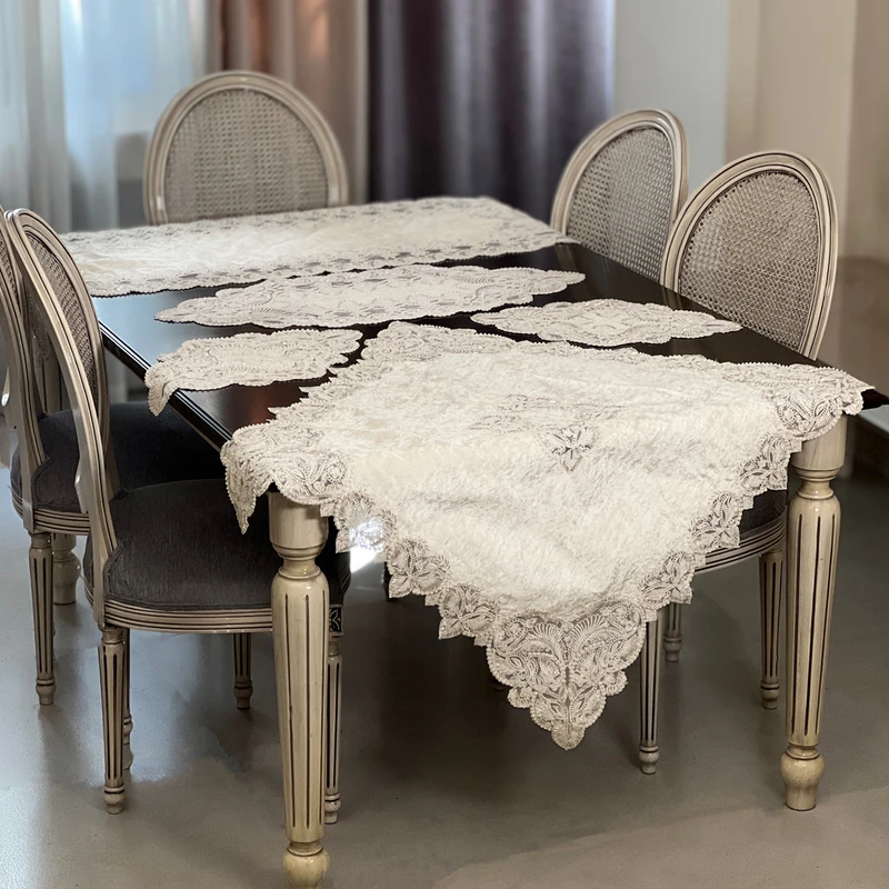 ست رومیزی 5 تکه مدل منجوق و مروارید طرح اسلیمی