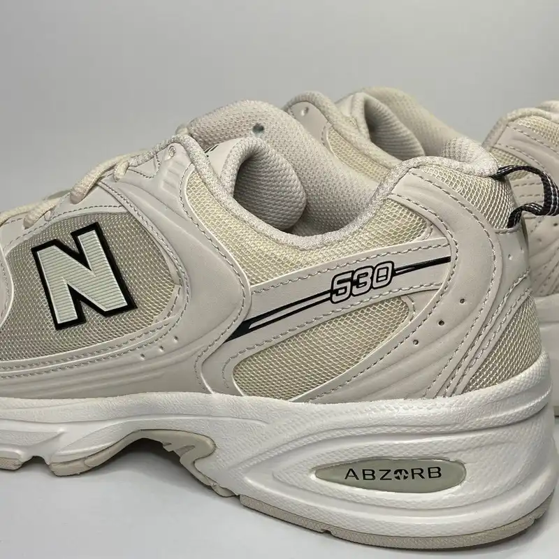 کفش راحتی نیو بالانس مدل 530