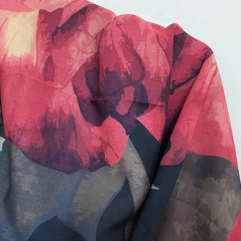 روسری زنانه مدل نخی چهارفصل منگوله دار کد 887