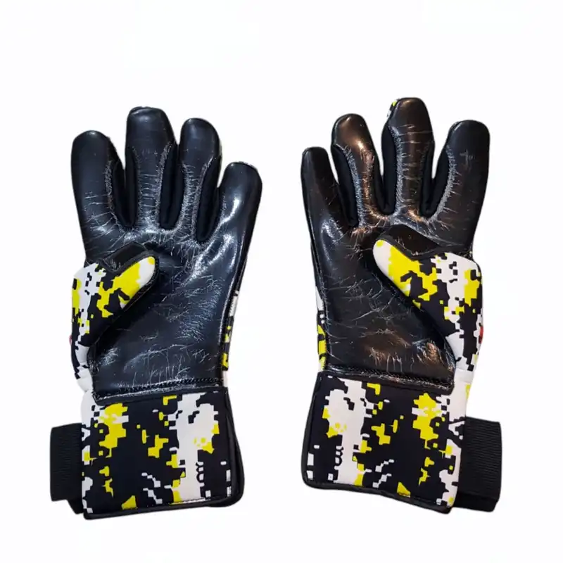 دستکش دروازه بانی مدل RM ADI