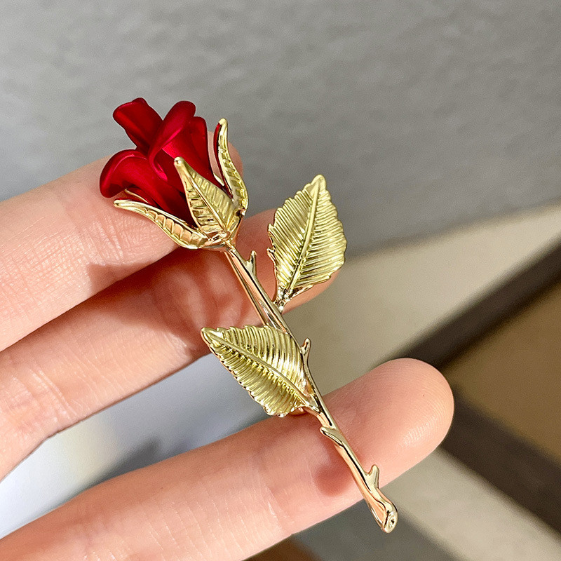 گل سینه زنانه مدل گل رز کد 15