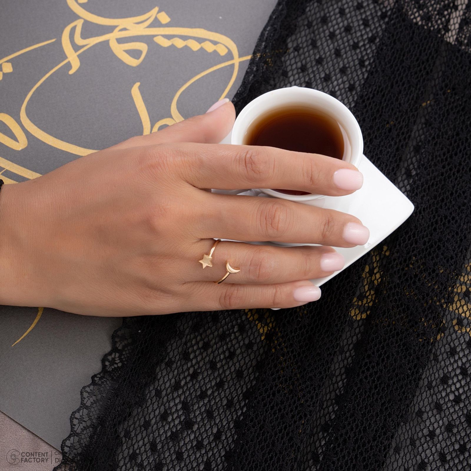 انگشتر طلا 18 عیار زنانه حافا گلد مدل ماه و ستاره کد r019 سایز 56 -  - 2