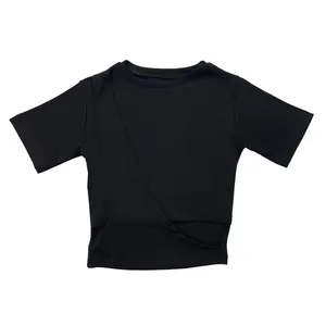 کراپ‌تاپ آستین کوتاه زنانه مدل یک طرفه کد 13-30 رنگ مشکی