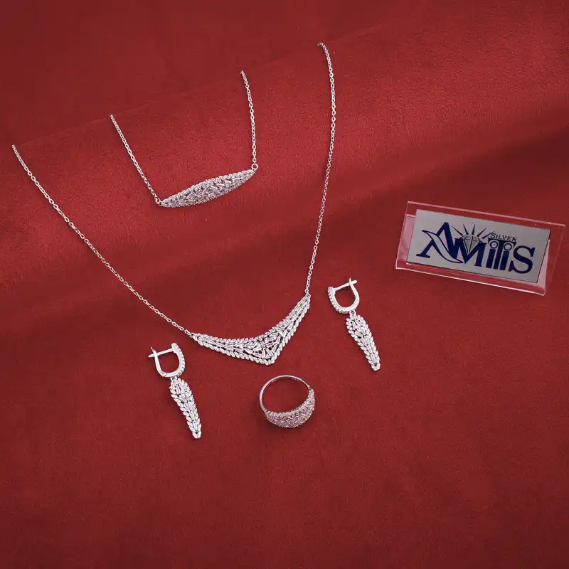 سرویس نقره زنانه مدل طوقی باگت خور AMT-N211