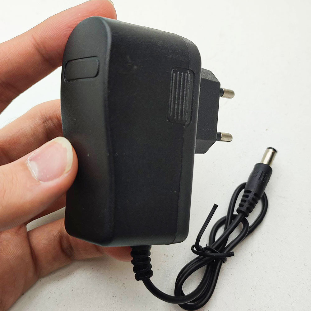 آداپتور شارژر 5 ولت 1 آمپر مدل 0510 بسته 2 عددی آداپتور شارژر 5 ولت 1 آمپر مدل 0510 بسته 2 عددی