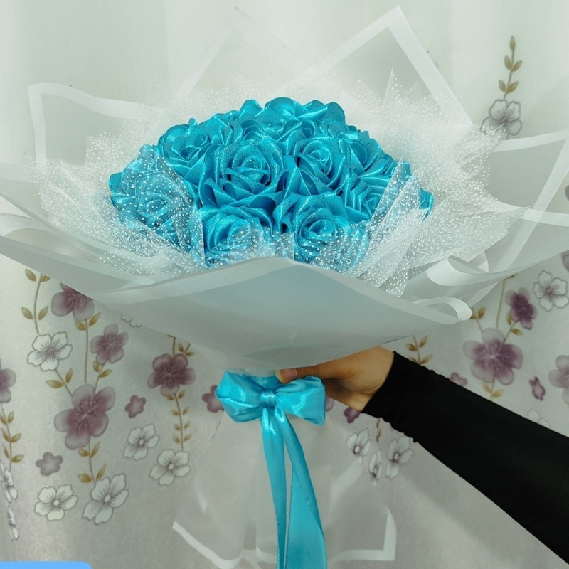 دسته گل مصنوعی مدل رز جاودان 18