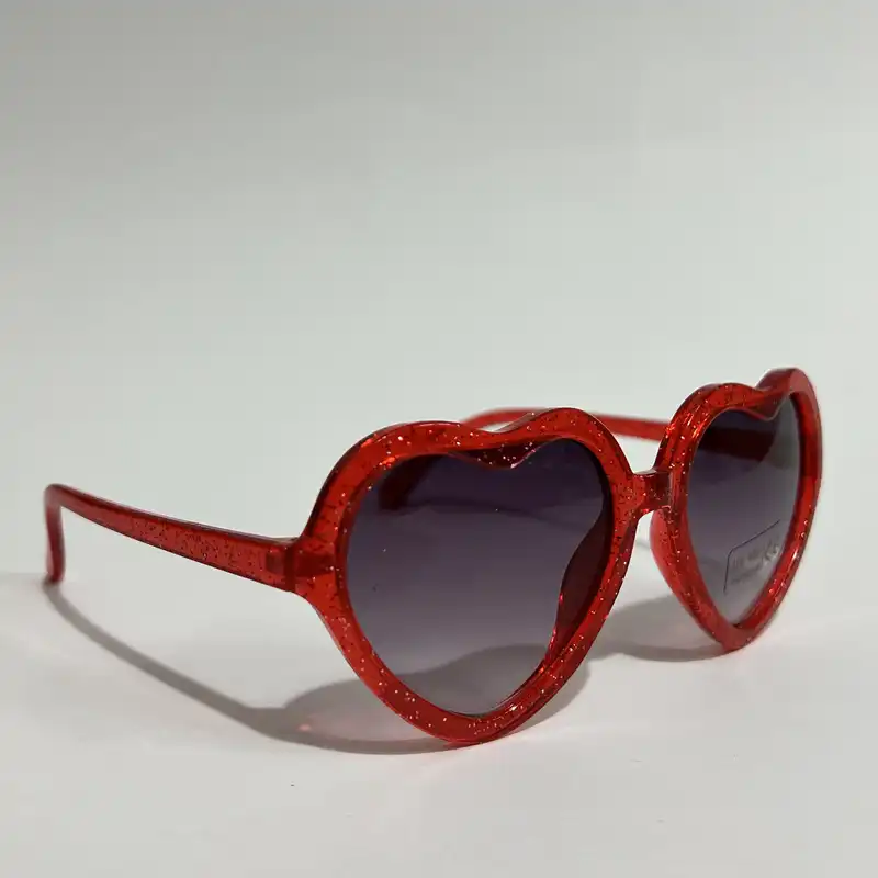 عینک آفتابی دخترانه مدل قلبی فانتزی کد  S D 22