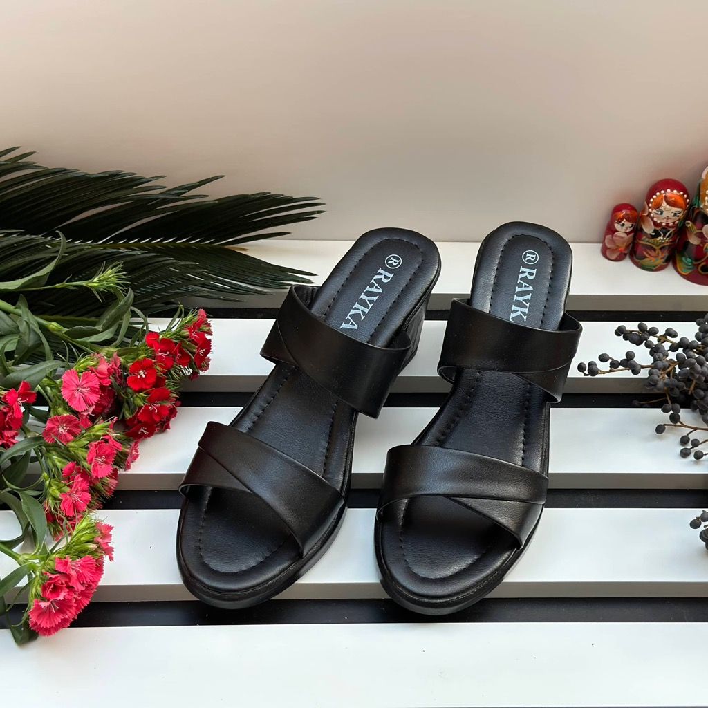 صندل زنانه رایکا طب مدل مهتا -  - 4