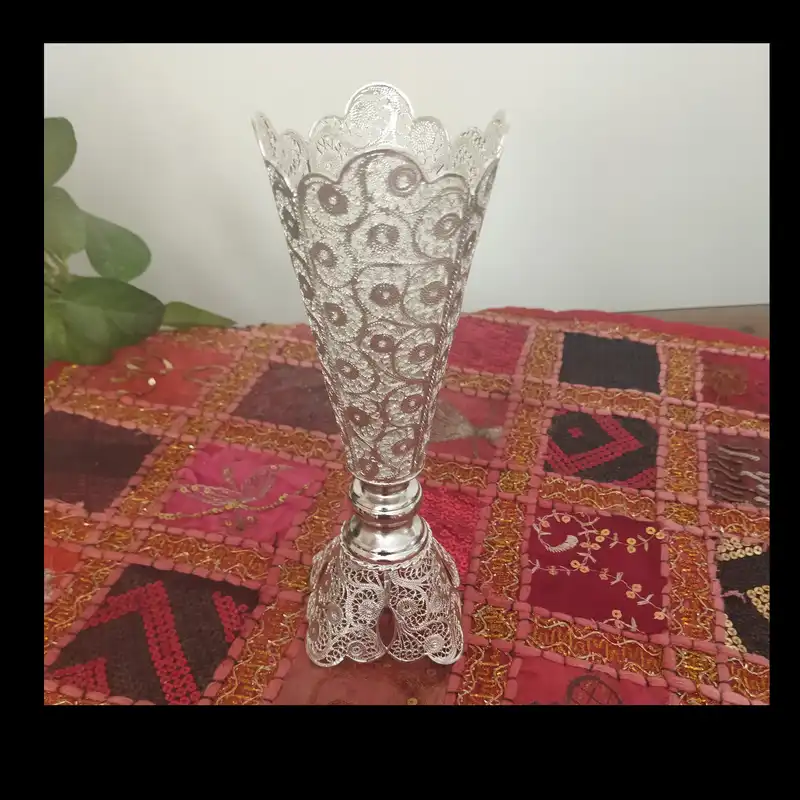 گلدان ملیله کاری مدل تاجدار کد 901