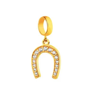 آویز گردنبند طلا 18 عیار زنانه قیراط طرح نعل کد GH3363