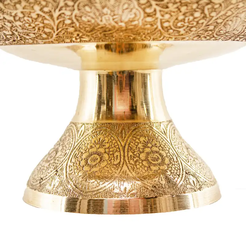 میوه خوری برنجی مدل  پایه دار قلم زنی طرح طاووس هندی کد 1184