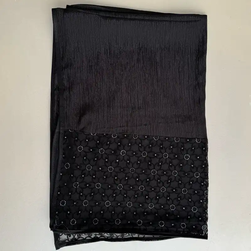 شال زنانه مدل گل گلی شاین دار کد 3