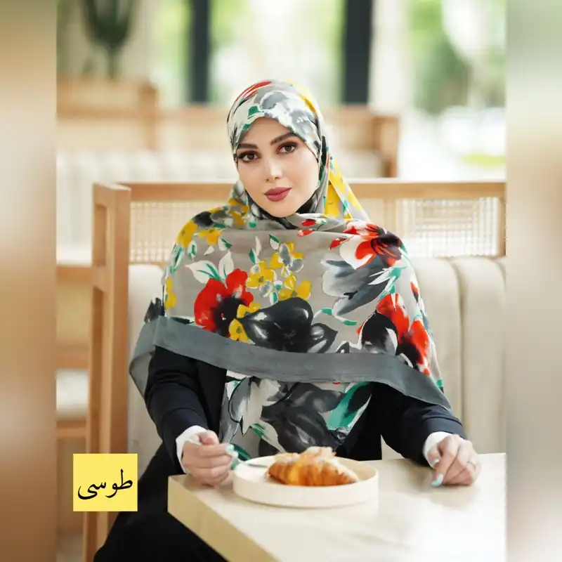 روسری زنانه مدل نخ پنبه منگوله دار کد 04