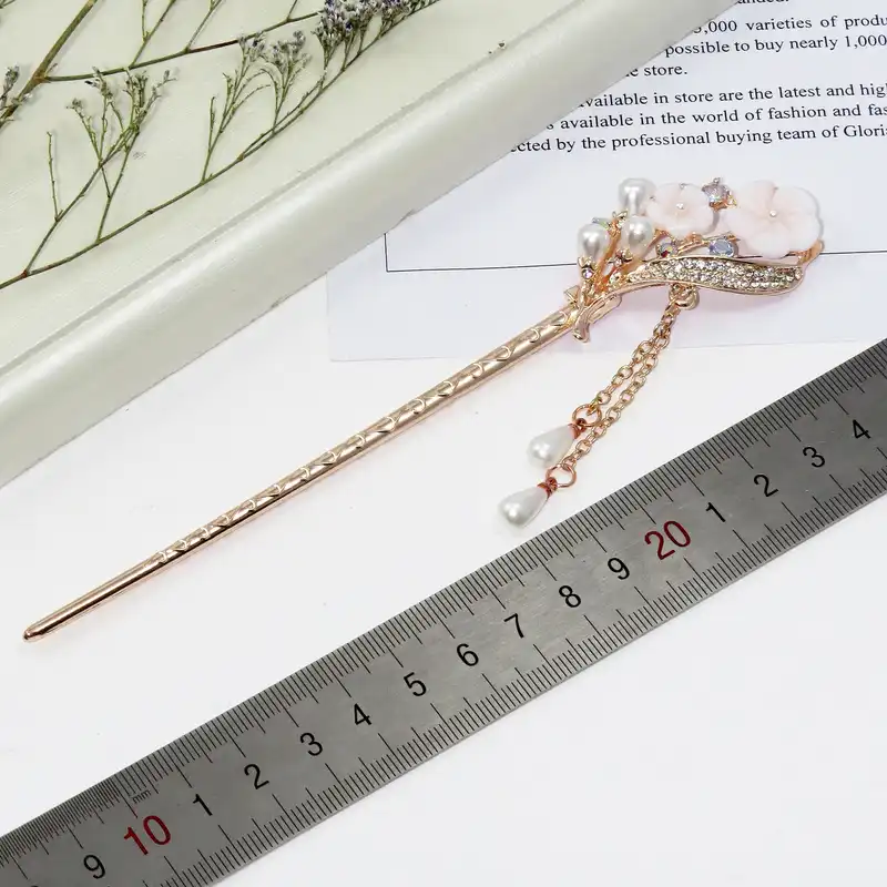 گیره مو زنانه مدل کانزاشی شکوفه آویز دار کد G_Lnd_3187