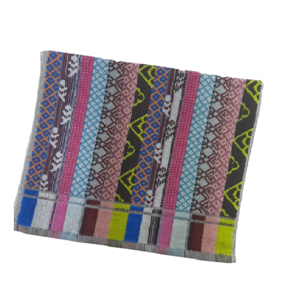 حوله دستی طرح گلیم سایز 66x35 سانتیمتر