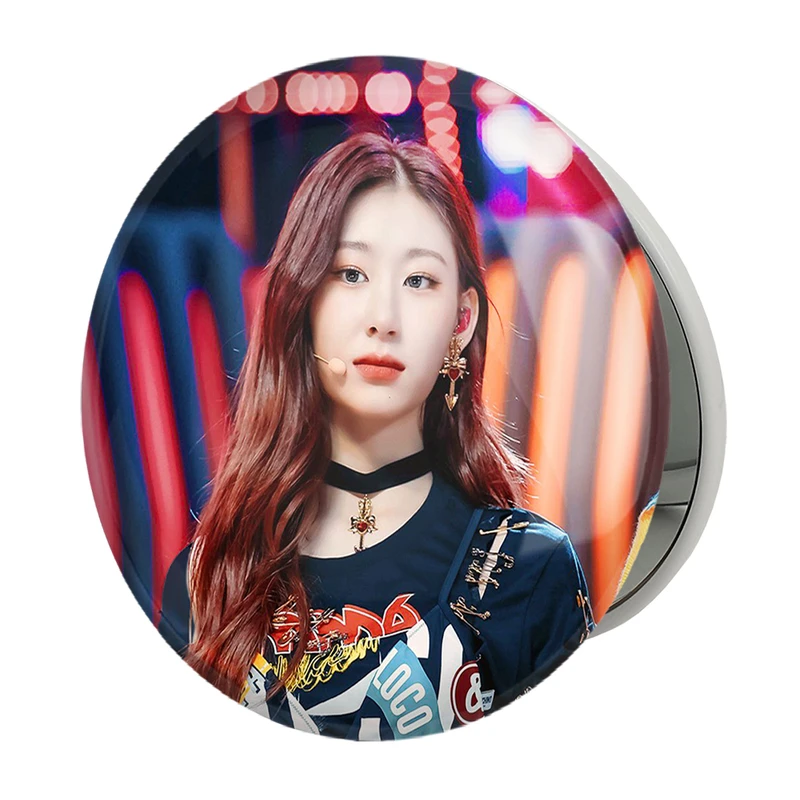 آینه جیبی خندالو طرح چریونگ گروه ایتزی ITZY مدل تاشو کد 12450 