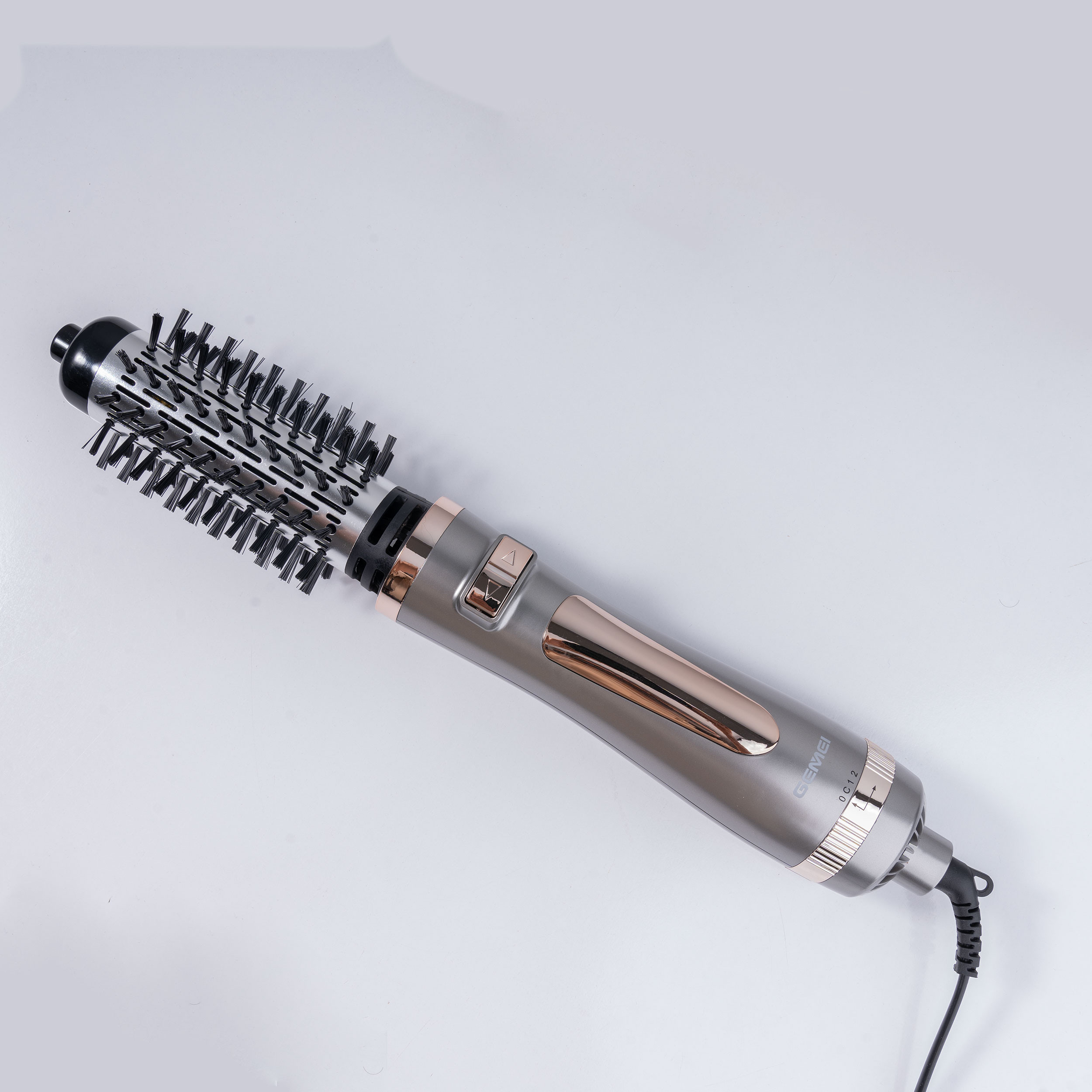سشوار برس دار چرخشی جیمی مدل GM-4830 سشوار برس دار چرخشی جیمی مدل GM-4830