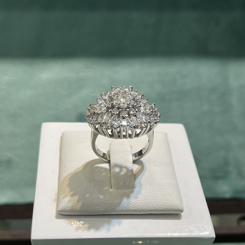 انگشتر نقره زنانه مدل جواهری مارکیز 3302-30 انگشتر نقره زنانه مدل جواهری مارکیز 3302-30