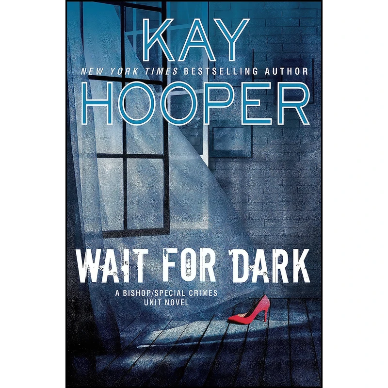 کتاب Wait for Dark  اثر Kay Hooper انتشارات Berkley