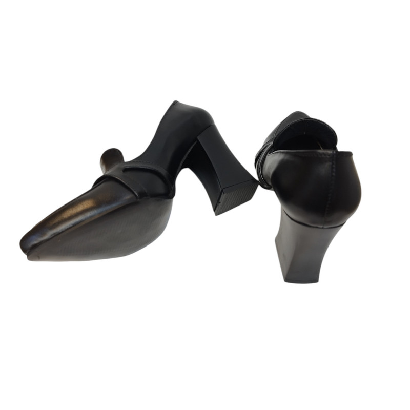 کفش زنانه مدل PZM 418 CHR چرم طبیعی رنگ مشکی