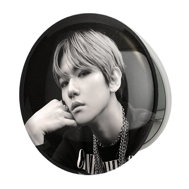 آینه جیبی خندالو طرح بکهیون گروه اکسو EXO مدل تاشو کد 16781 