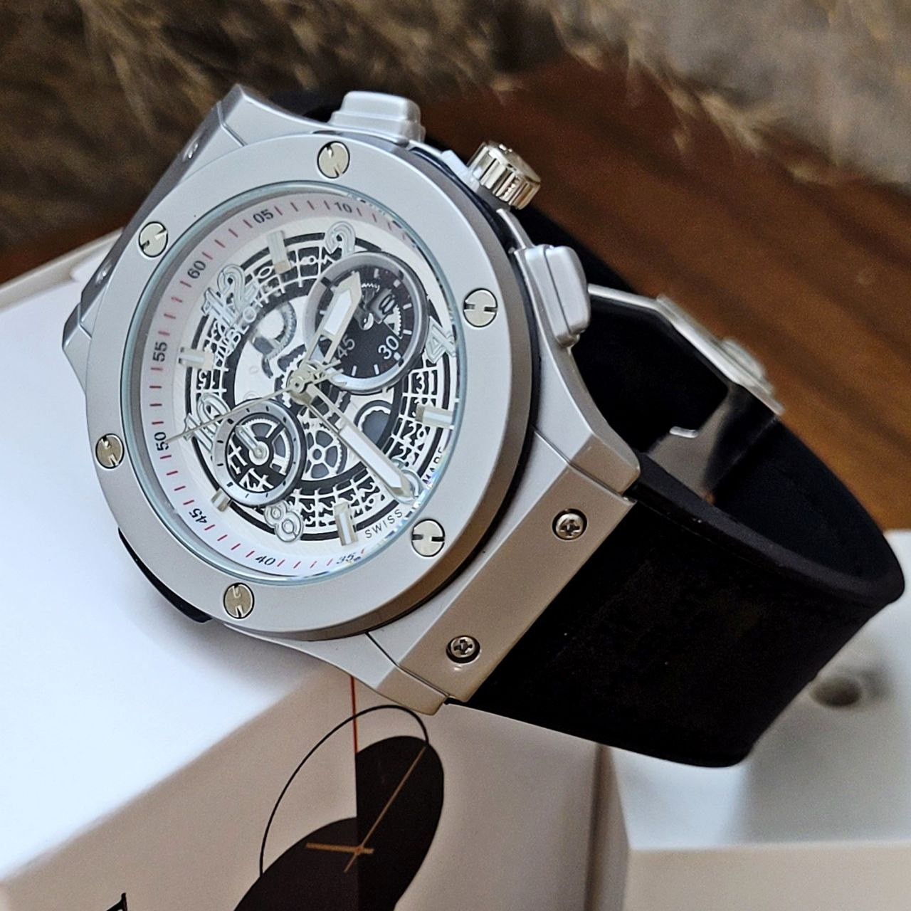 ساعت مچی عقربه‌ای مردانه  مدل اسکلتون Sfm