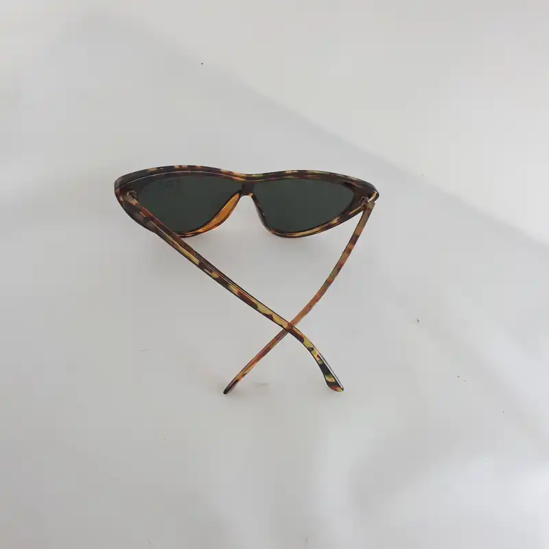 عینک آفتابی زنانه مدل iam-324-778