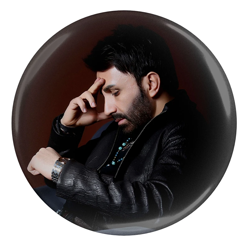 مگنت طرح خواننده علی لهراسبی مدل S9453