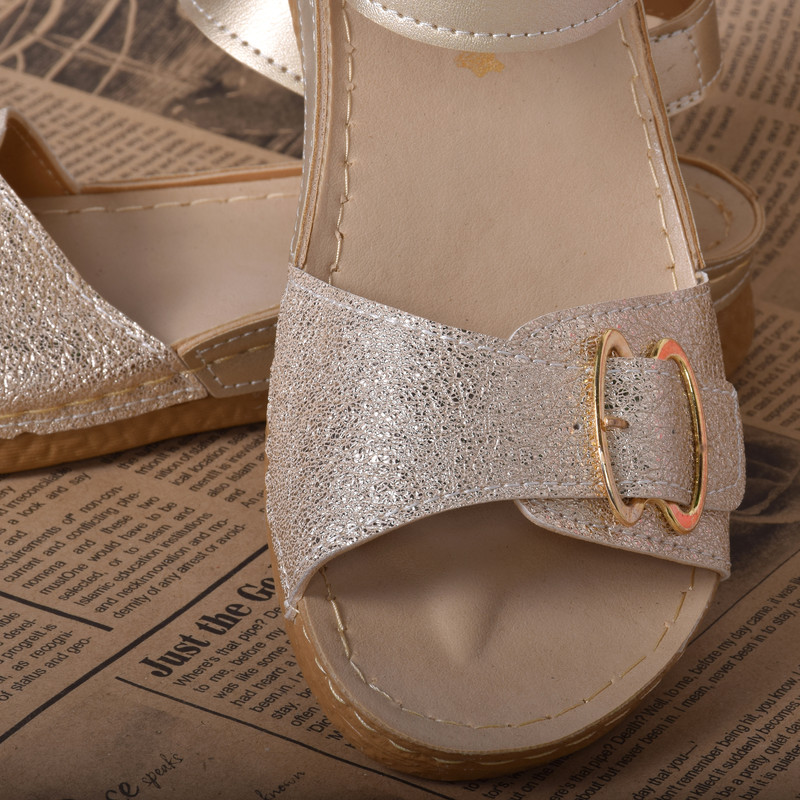 صندل زنانه پاپا مدل GLD.2284