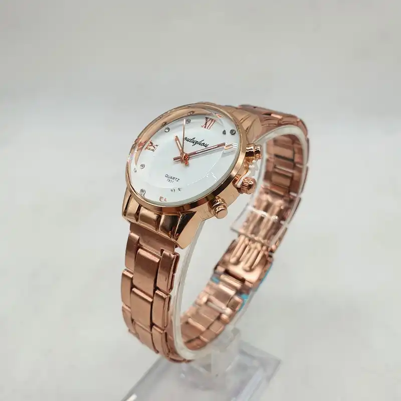 ساعت مچی عقربه ای زنانه مدل Y-222