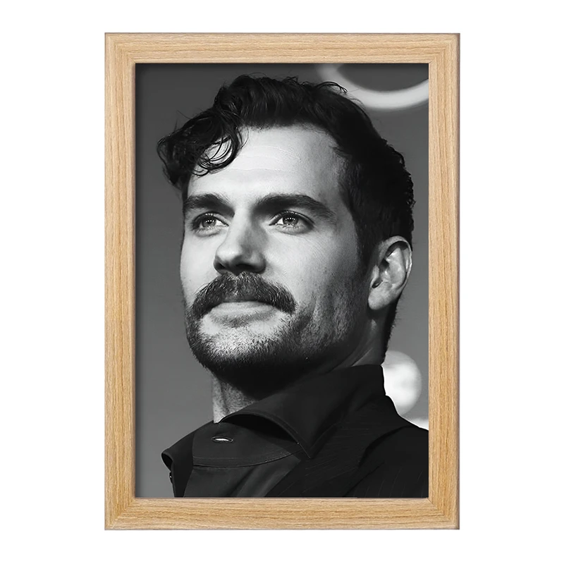 تابلو خندالو مدل هنری کوویل (Henry Cavill) کد F10239