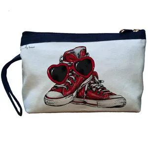 کیف لوازم آرایش زنانه آی تمر مدل کتونی کد 255