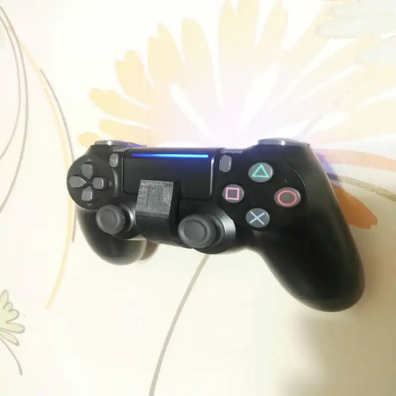 پایه نگهدارنده دسته پلی استیشن ۴ مدل دیواری