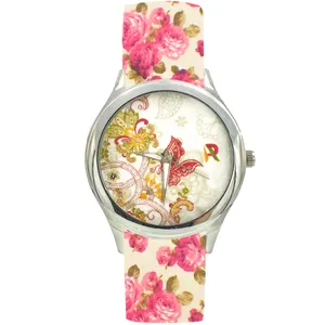 ساعت مچی عقربه ای زنانه مدل بند پارچه ای کد 4214