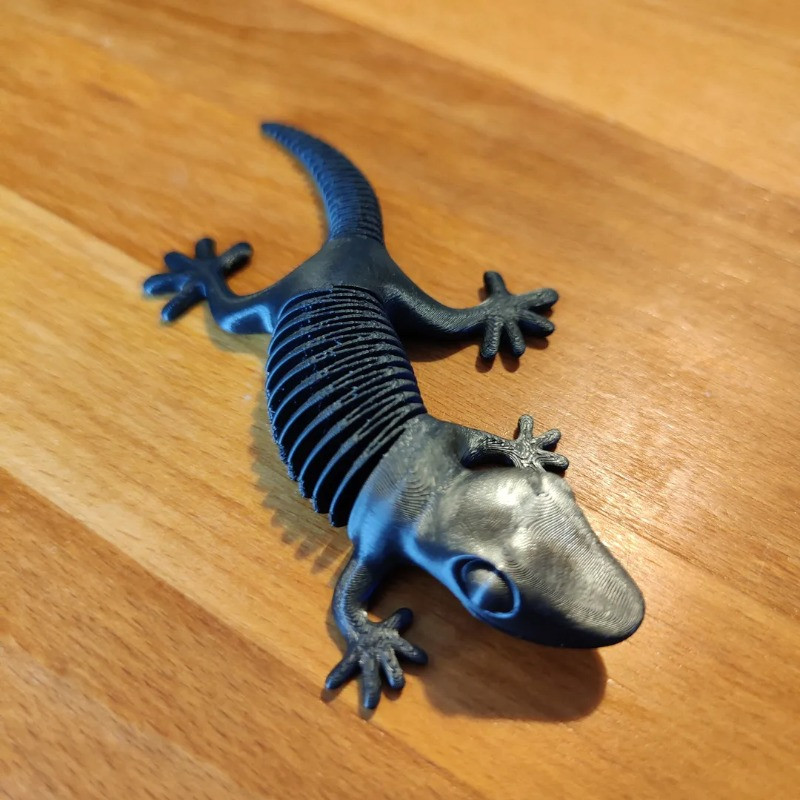 اکشن فیگور مدل مارمولک ارتفاع 4 سانتی متر